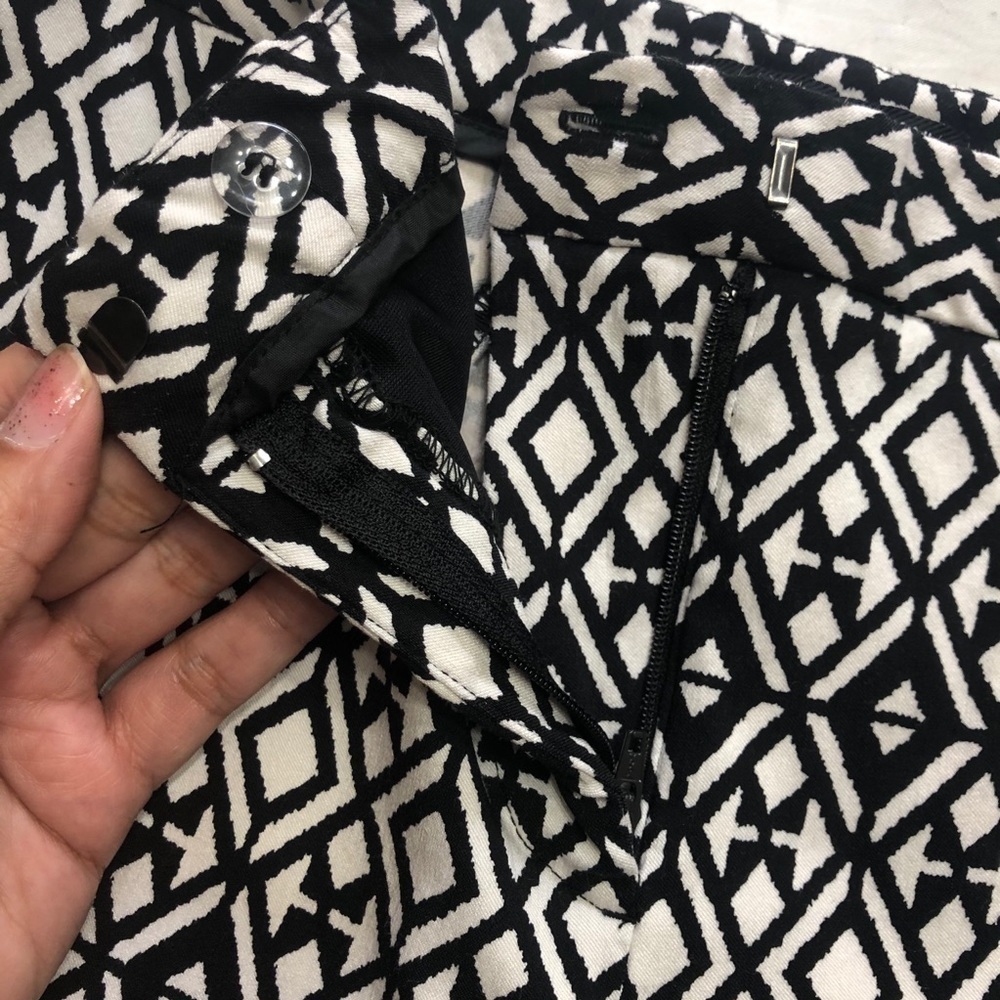 Mario Serrani Italy Shorts 14 Black White Geometric Diamond Print Stretch - Picture 5 of 9